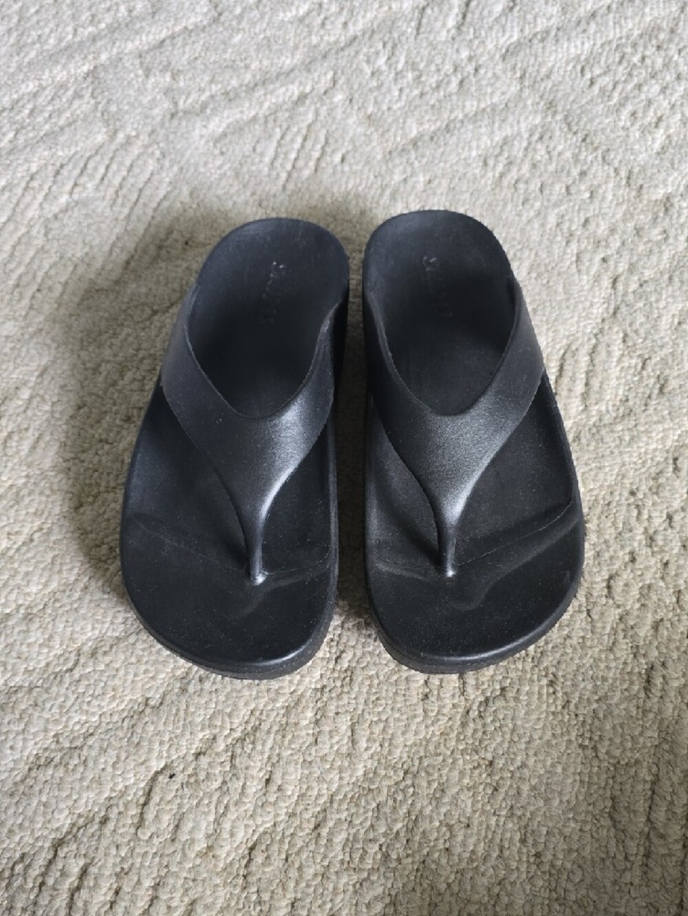 SKIMS Black Platform Thong Sandals - Picture 2 of 6